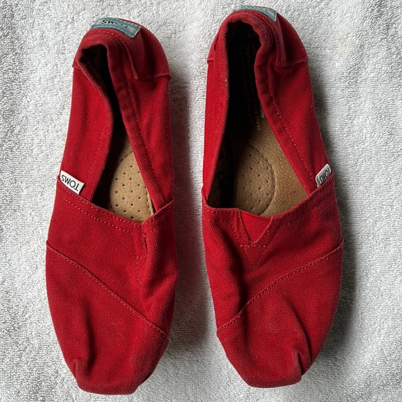 TOMS size 8 - Picture 1 of 4